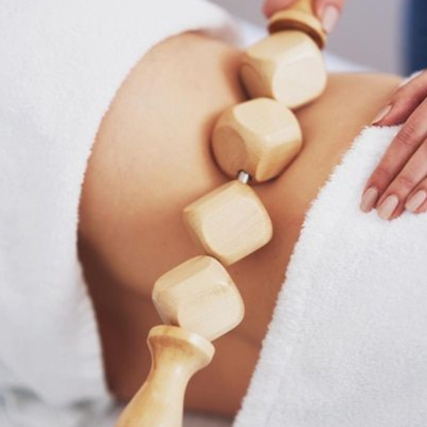 Maderoterapia + aparatología abdomen, laterales, espalda